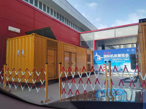 祁县发电车出租-发电机无电压或电压太低怎么办？