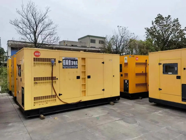 祁县干式空气滤清器和湿式空气滤清器有什么区别？