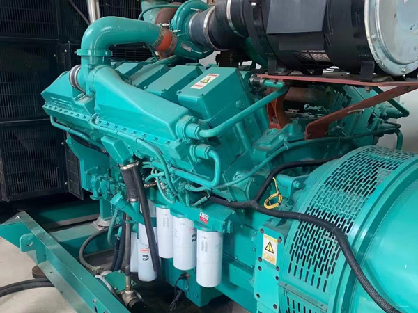 祁县更换100kW柴油发电机组机油时，需要注意哪些事项？